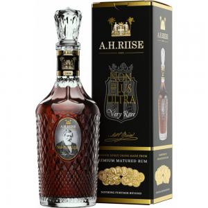 A.H.Riise Non plus Ultra 0,7l 42% 